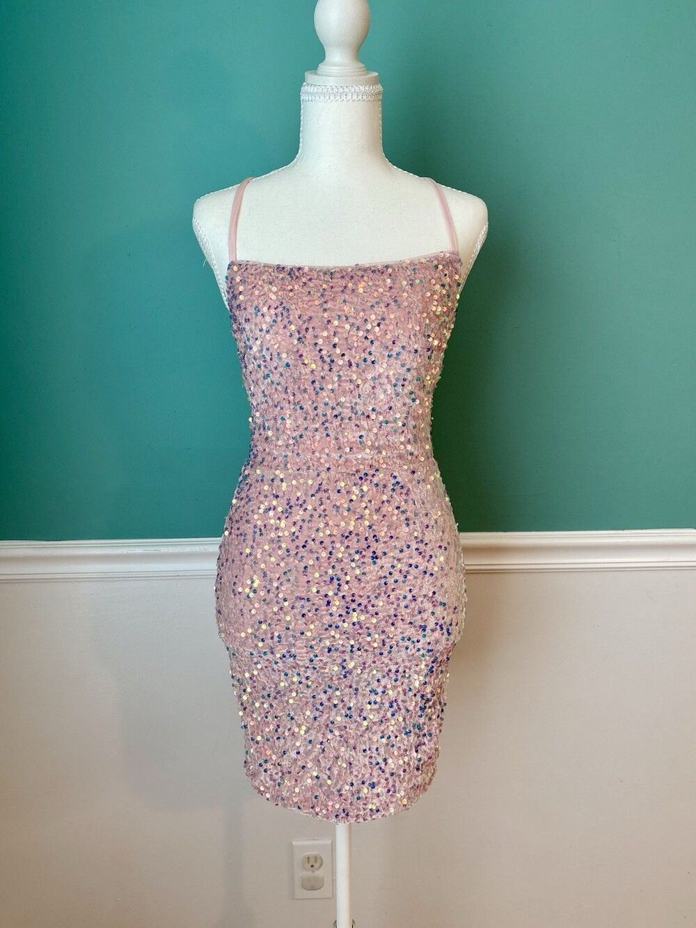 XS Barbiecore Pink Iridescent Sequin Bodycon Mini Dress Lace Up - Picture 3 of 12